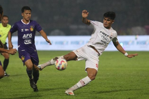  Prediksi Skor Persik Kediri vs Persis Solo di BRI Super League: Misi Macan Putih Benamkan Laskar Sambernyawa