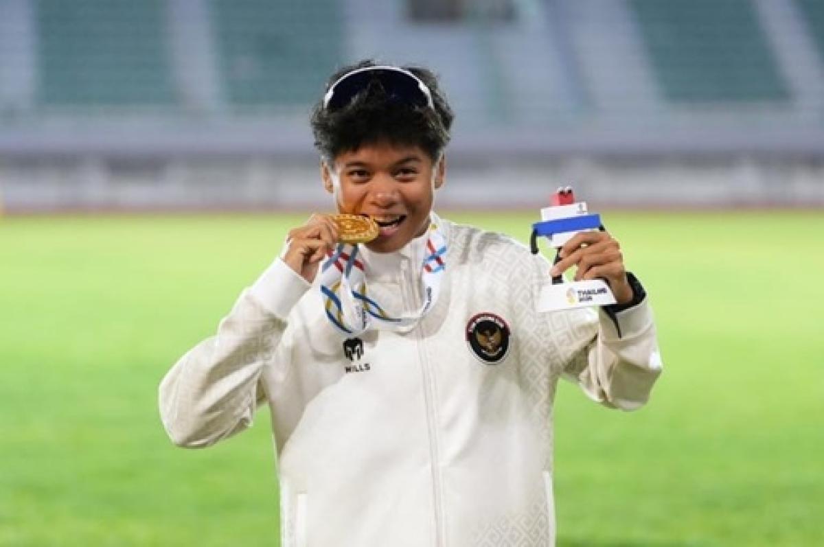 Geger! Indonesia Kuasai Podium SEA Games 2025, Dina Aulia Sabet Emas Lari Gawang