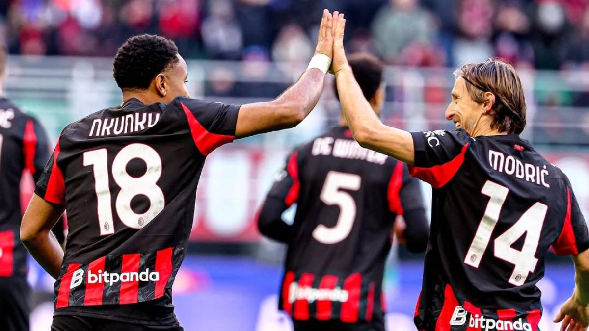 Sempat Tertinggal, AC Milan Comeback Tekuk Como 3-1