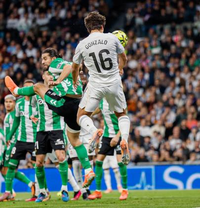 Hat-trick Gonzalo Garcia Antar Real Madrid Hajar Real Betis 5-1 di Bernabeu