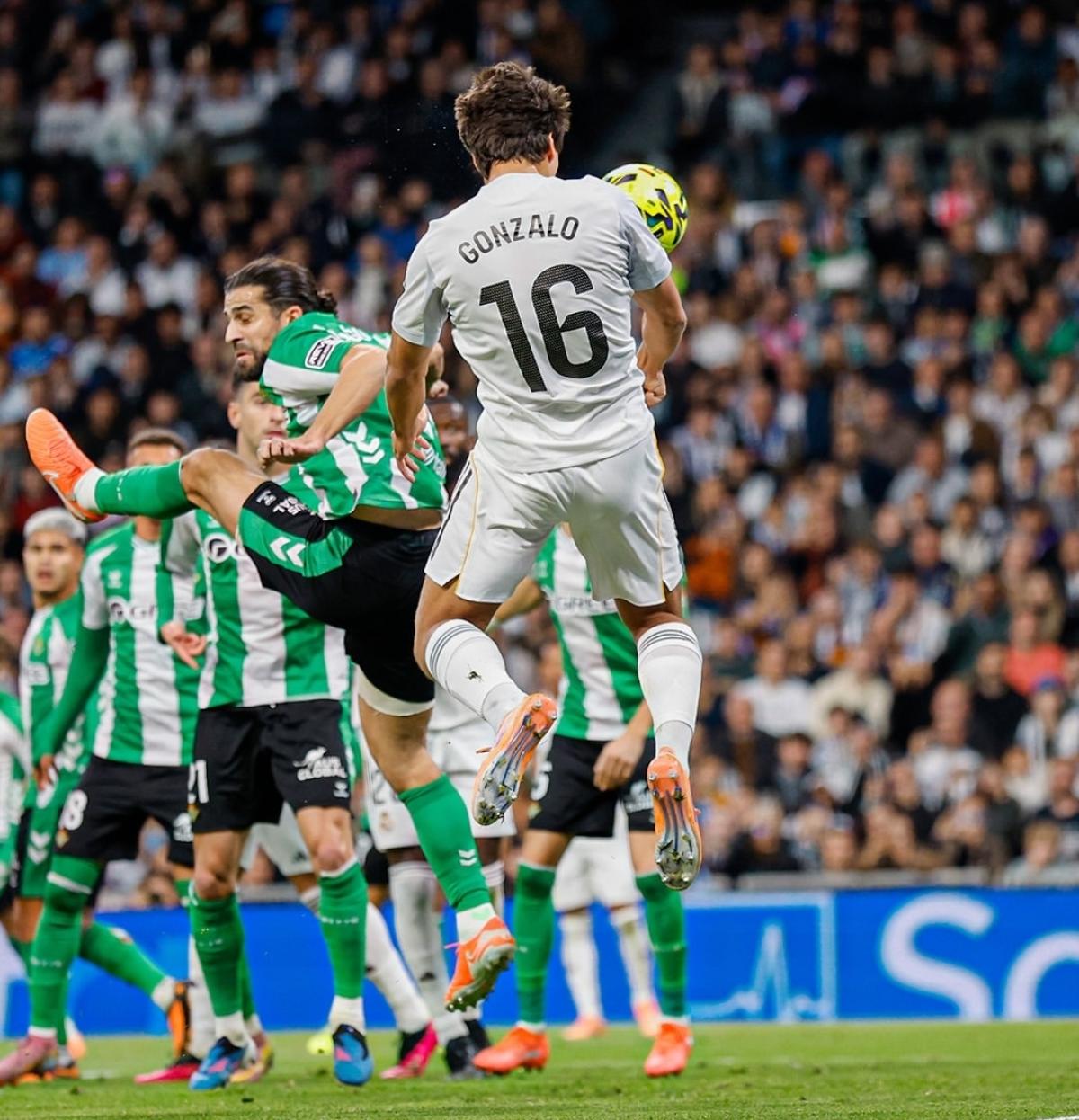 Hat-trick Gonzalo Garcia Antar Real Madrid Hajar Real Betis 5-1 di Bernabeu