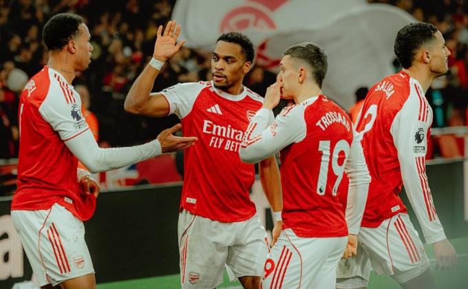 Arsenal Tantang Portsmouth di Piala FA: The Gunners Berpeluang Besar Amankan Kemenangan!