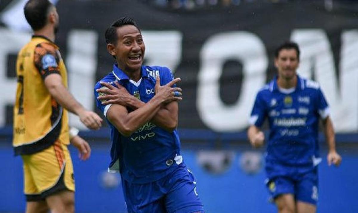 Derby Panas Berujung Biru! Persib Tekuk Persija 1-0 dan Kunci Tahta Paruh Musim
