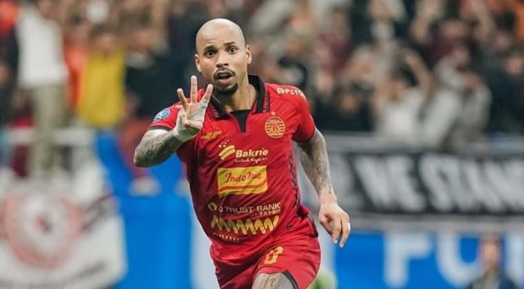 Persija Jakarta Siap Goyang Kandang Persib! Pelatih Ungkap Kondisi Gustavo Almeida, Duel Klasik Makin Memanas!