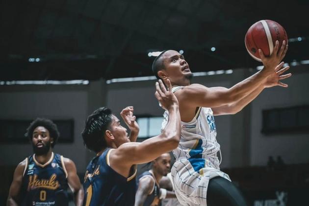 Sempat Tertinggal Jauh, Satria Muda Bangkit Dramatis Hancurkan Hawks 95-74 