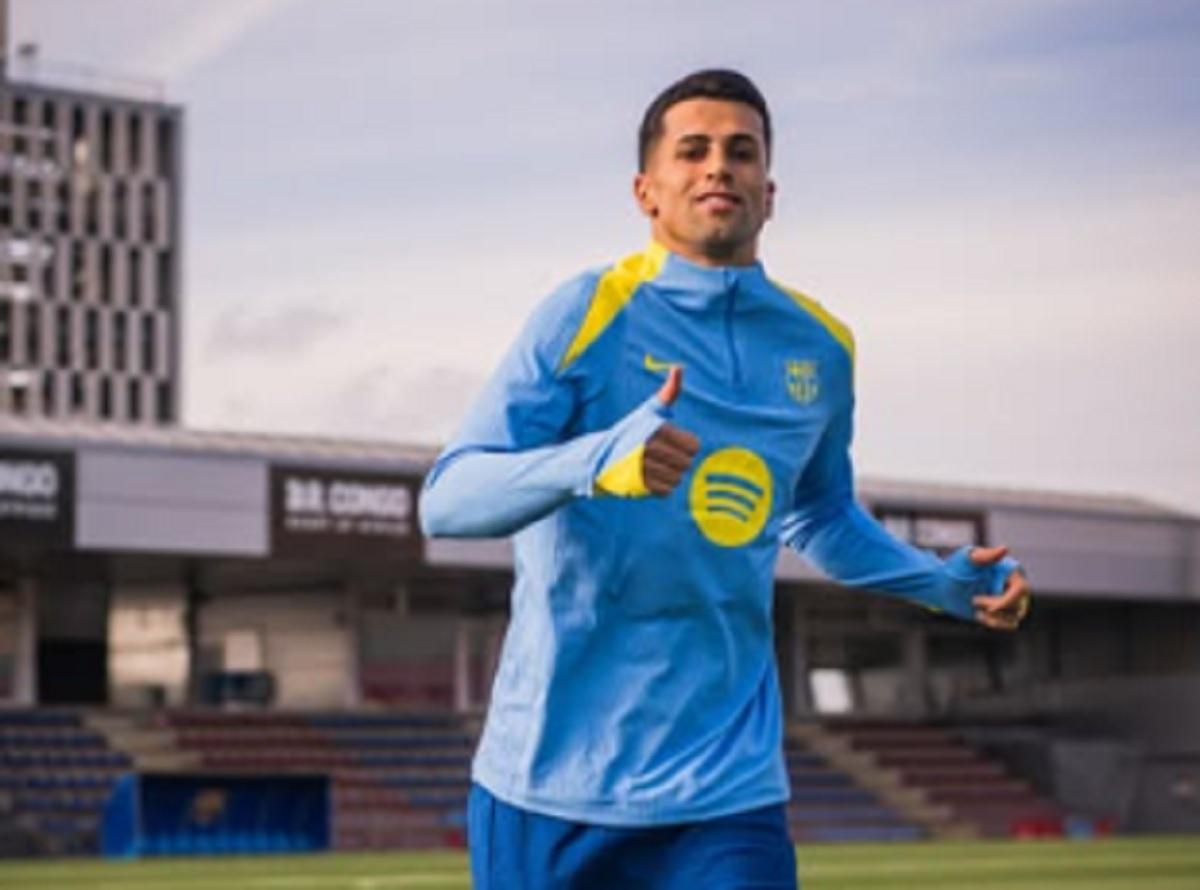 Racing vs Barcelona: Hansi Flick Siapkan Rotasi, Joao Cancelo Bakal Debut?