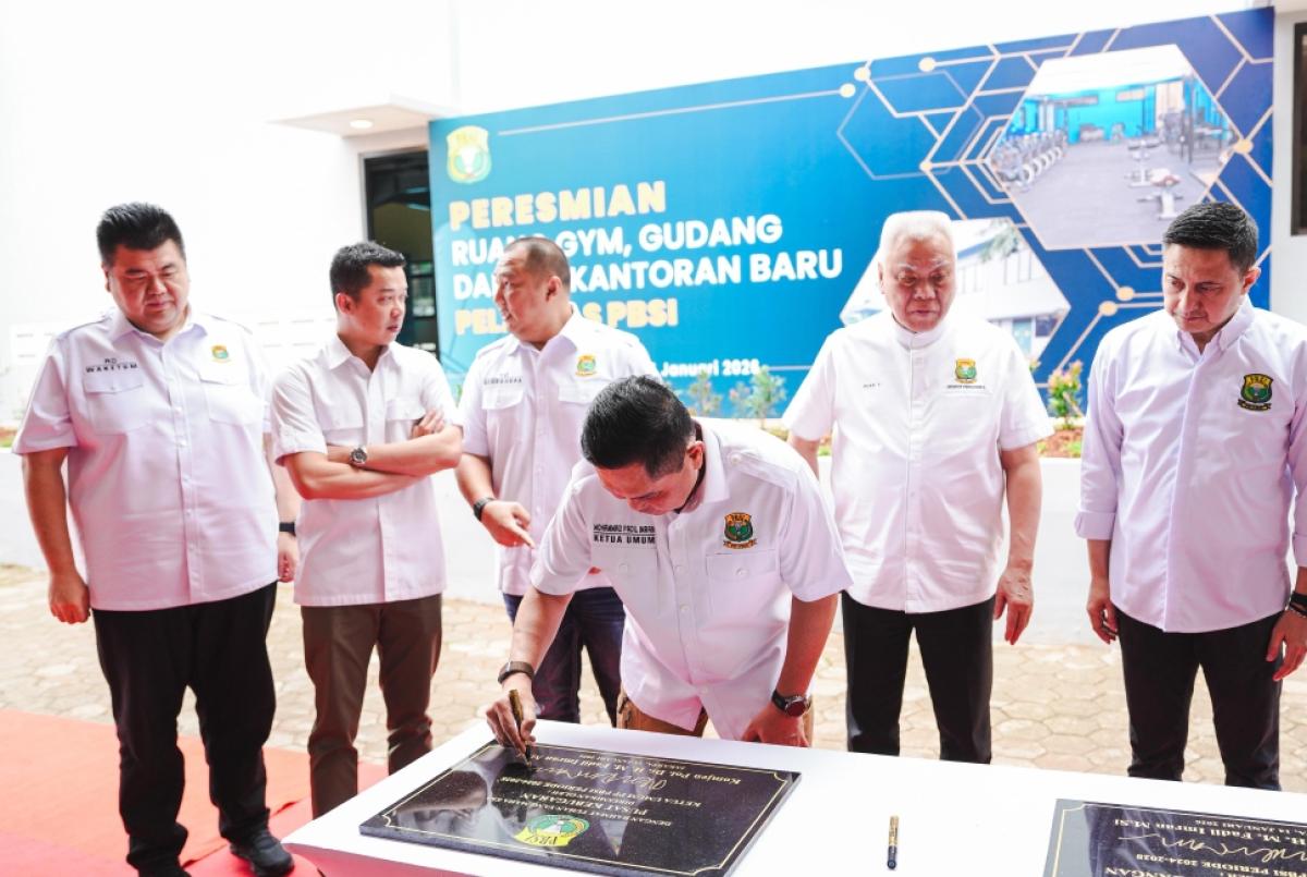 Wamenpora Resmikan Pelatnas dan Kantor Baru PBSI di Cipayung