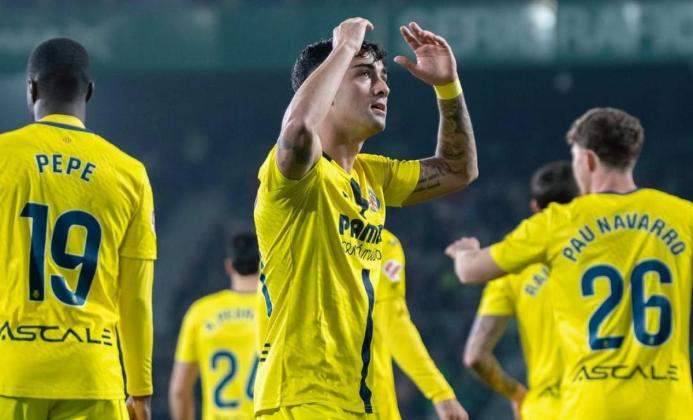 Prediksi Skor Villarreal vs Ajax: Laga Penentu Nasib di Liga Champions!