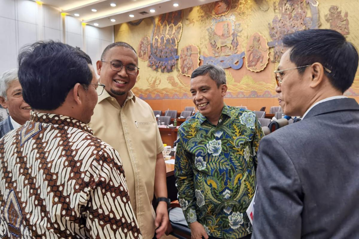 BTN LAKSANAKAN RDP BERSAMA KOMISI VI DPR RI 112330