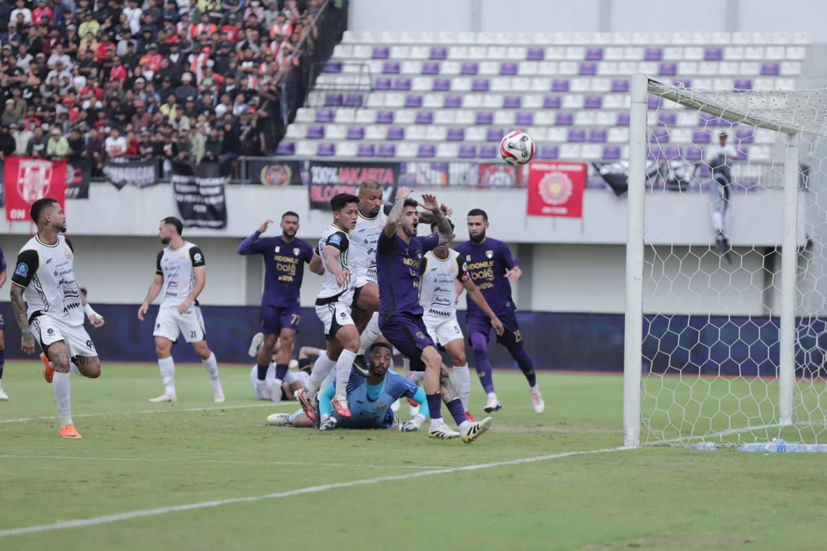 Tren Positif Persita Terhenti, Kalah Dramatis dari Persija di Kandang Sendiri 