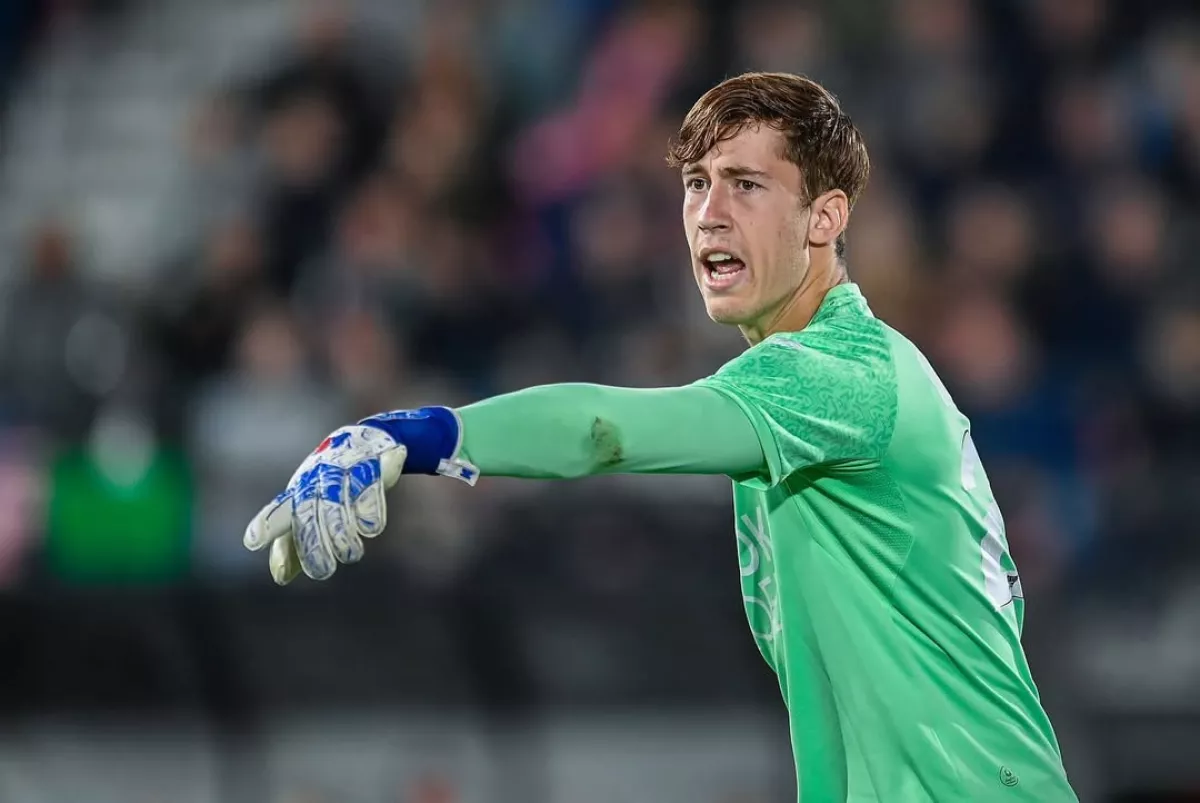 Kiper Muda Sunderland Robin Roefs Jadi Rebutan Raksasa Liga Inggris