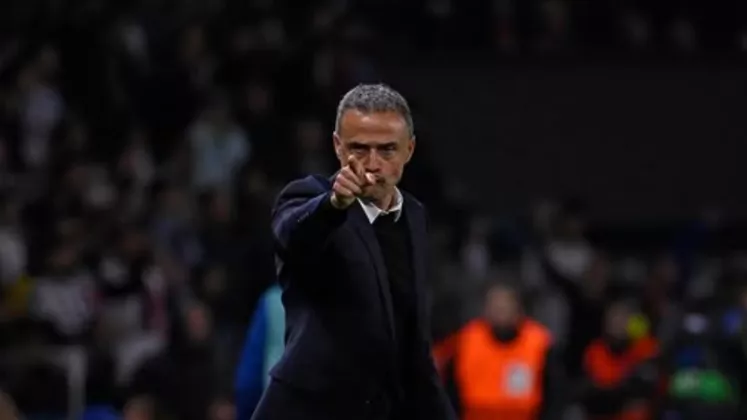 Luis Enrique Tolak Kesempatan Latih MU, Pilih Bertahan di PSG