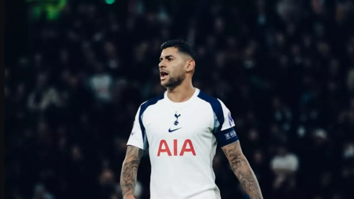 Real Madrid Incar Bek Argentina Cristian Romero dari Tottenham