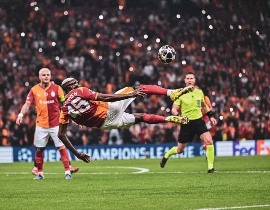 Galatasaray Bantai Juventus 5-2, Nyonya Tua Tumbang dengan 10 Pemain