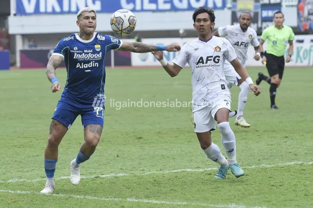 Prediksi Persib vs Persik: Misi Pangeran Biru Pertahankan Takhta Klasemen