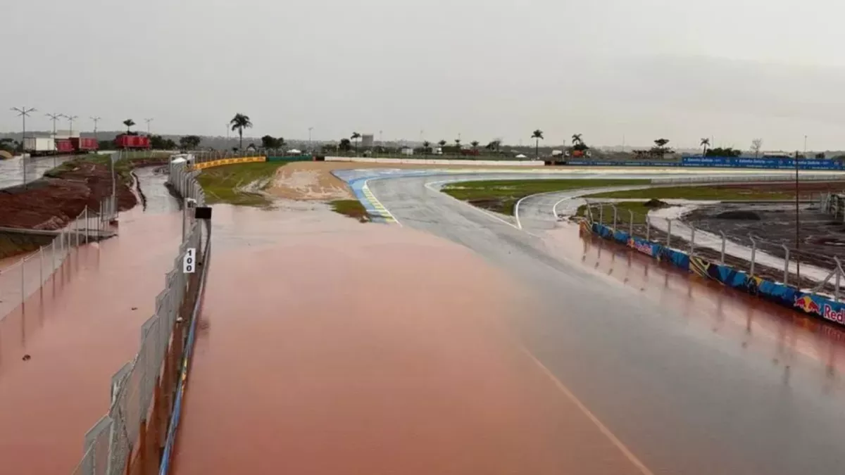 Hujan Deras Kembali Guyur MotoGP Brasil, Sirkuit Goiania Tergenang Lagi