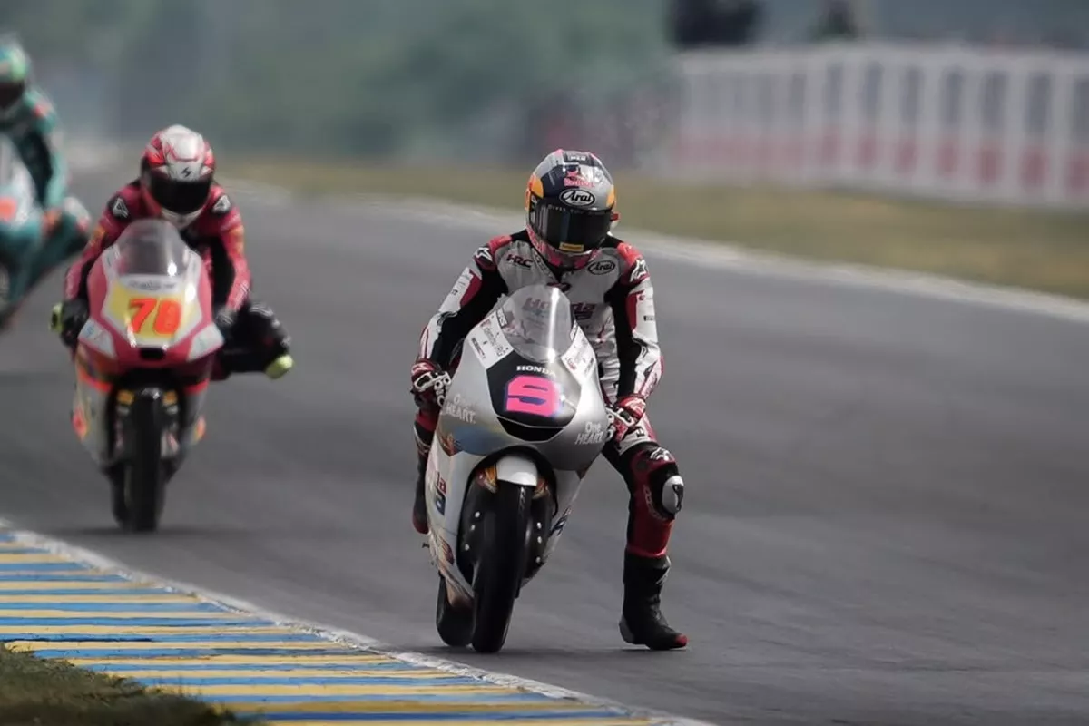 Veda Ega Tembus Lima Besar Klasemen Moto3 2026 Usai Finis ke-8 di GP Catalunya