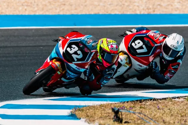 Cetak Sejarah di Estoril! Pembalap Indonesia Ramadhipa Raih Kemenangan Pertama di Moto3 Junior 2026 Portugal