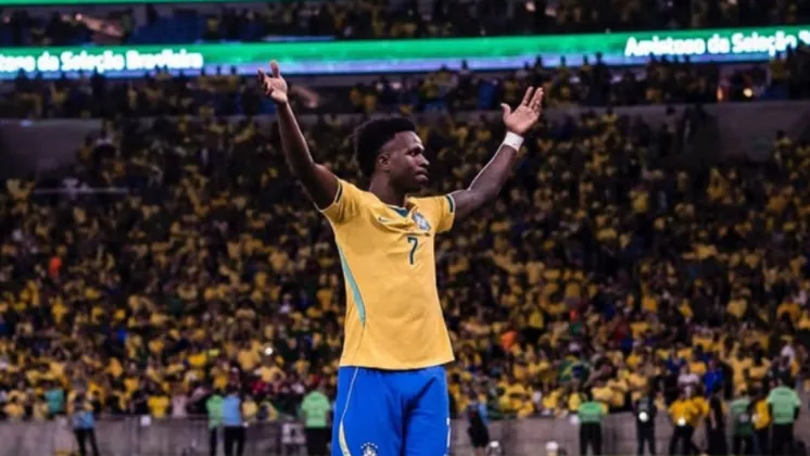 Neymar Puji Vinicius: Dia Pemain Terbaik Kami saat Ini