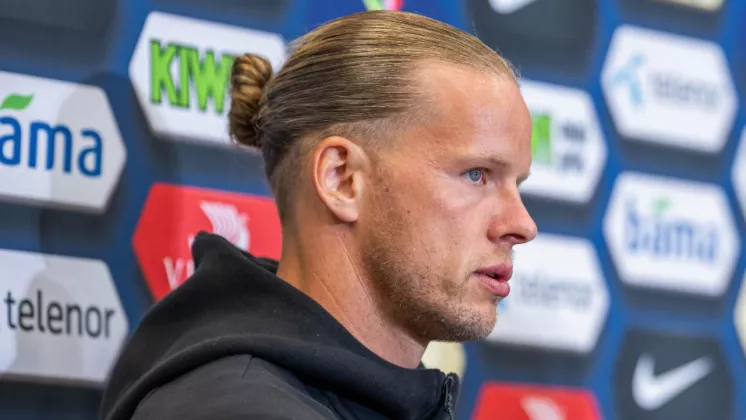 Kiper Norwegia Beberkan Kunci Sukses Hentikan Penalti Bruno Guimaraes