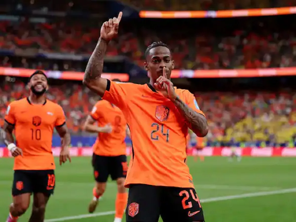 Crysencio Summerville Selangkah Lagi Gabung Al Hilal, Catat Rekor Transfer Fantastis Rp1,3 Triliun