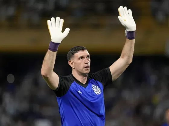 Juventus Dapat Sinyal Positif! Spalletti Sebut Emiliano Martinez Ingin Henkang dari Aston Villa