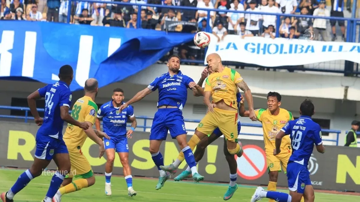 Prediksi Persib vs Persebaya: Siapa Layak Angkat Trofi Juara Piala Presiden 2026?