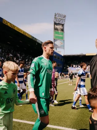 Debut Sempurna Marc-Andre ter Stegen di Ajax Amsterdam: Maarten Paes  Duduk Manis di Bangku Cadangan