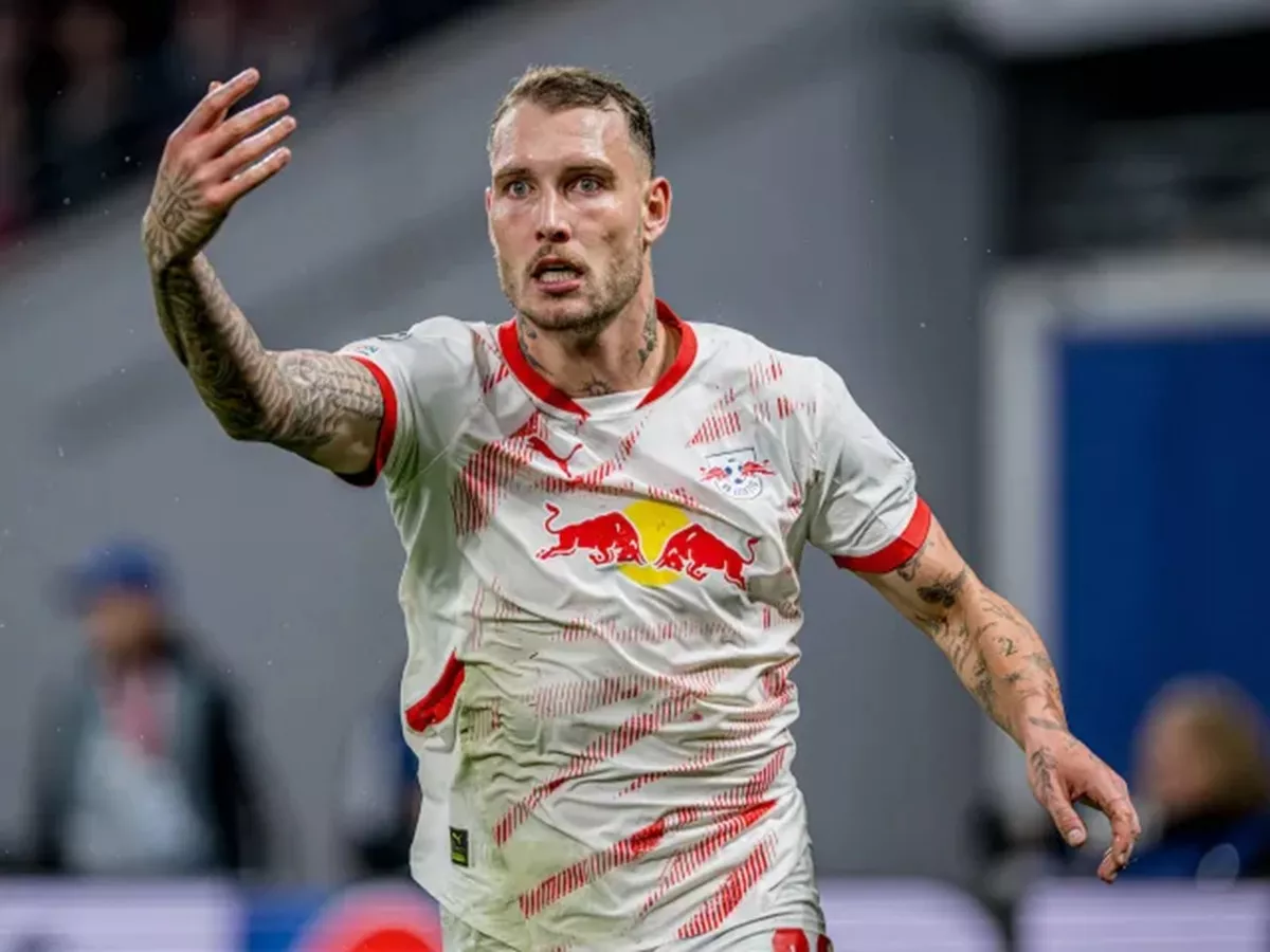 Gagal Boyong Lewis Hall? Manchester United Alihkan Fokus ke David Raum dengan Harga Lebih Murah