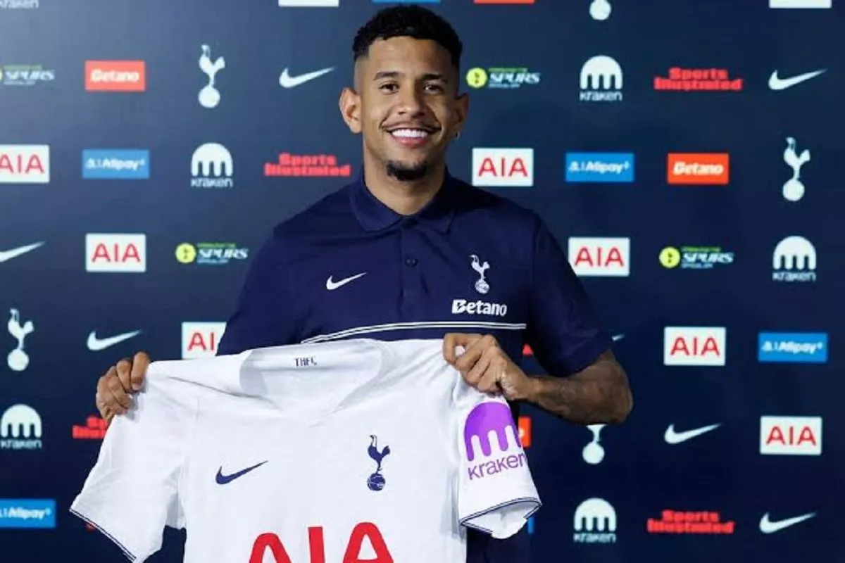 Tottenham Hotspur Resmi Boyong Savinho dari Manchester City Senilai Rp1,85 Triliun
