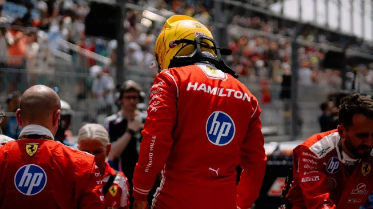 Duel Hamilton-Leclerc Bikin Ferrari Hancur di Kandang Sendiri