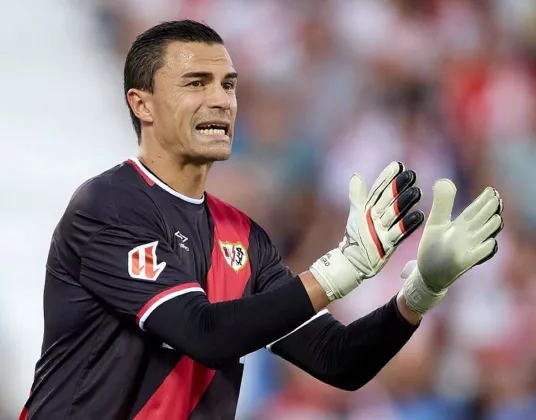 Rating Solid Emil Audero Kontra Espanyol: Penyelamatan Krusial Berbuah Kemenangan Perdana di Rayo Vallecano