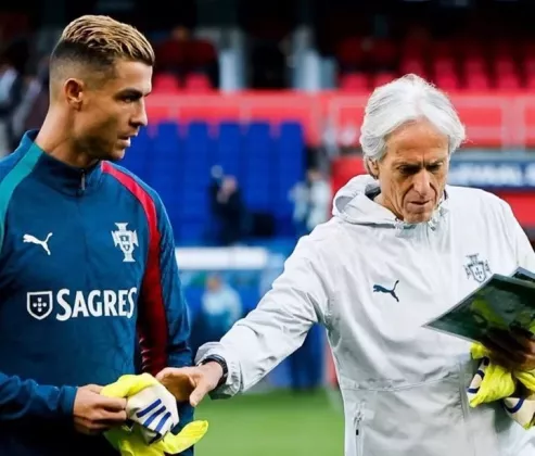 Survei Membuktikan: Publik Portugal Lebih Pilih Dukung Jorge Jesus Ketimbang Cristiano Ronaldo