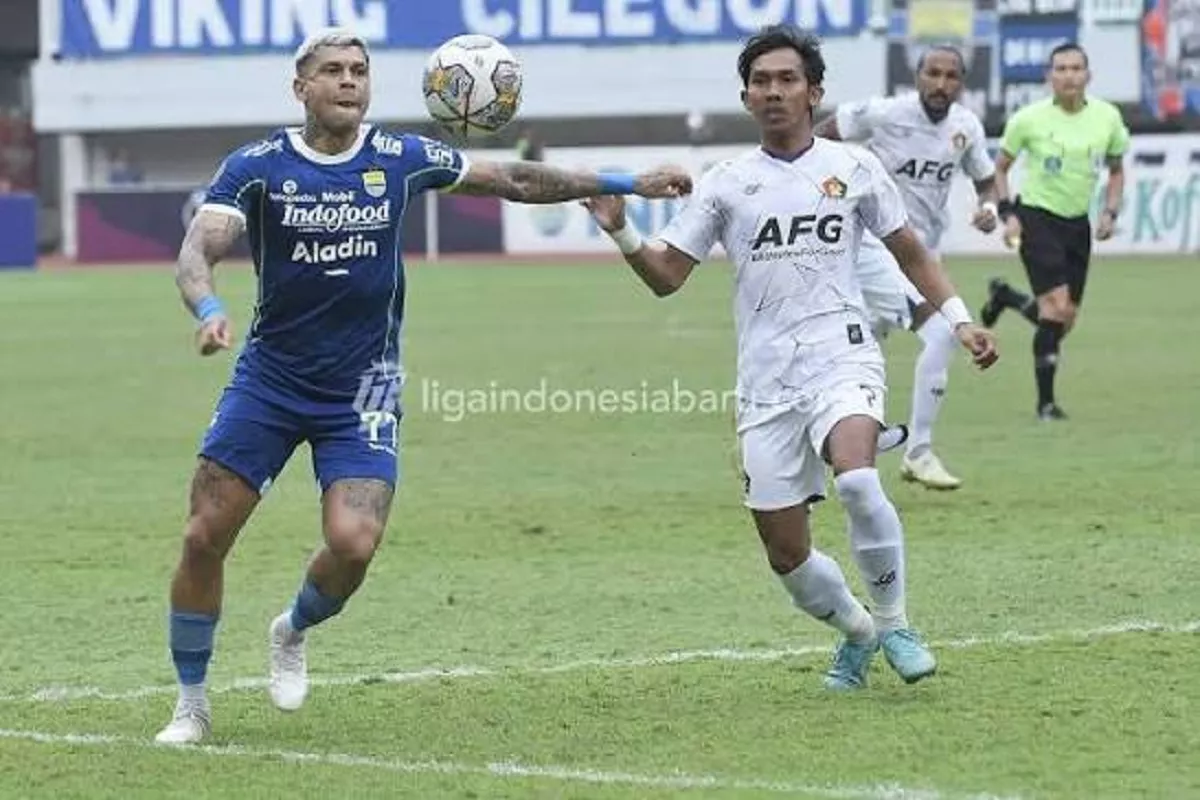 Prediksi Skor Persib vs Persik: Maung Bandung Unggul Head-to-Head, Macan Putih Siap Mengancam