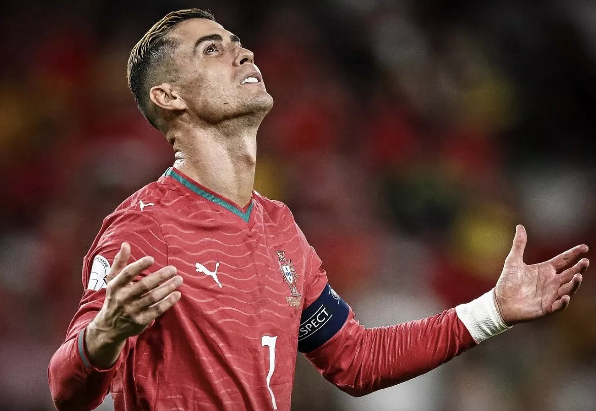 Denda Ronaldo Cuma Rp5 Juta Usai Ngambek, Cukup Bayar Pakai Gaji 38 Detik!