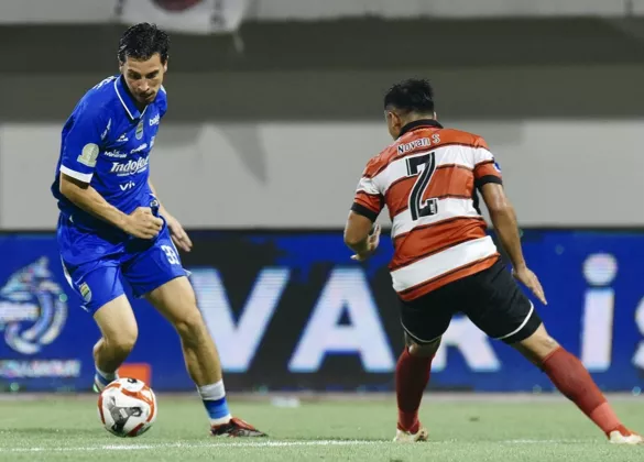 Prediksi Madura United vs Persib Bandung: Misi Bangkit Laskar Sapeh Kerap di Tengah Ujian Maung Bandung
