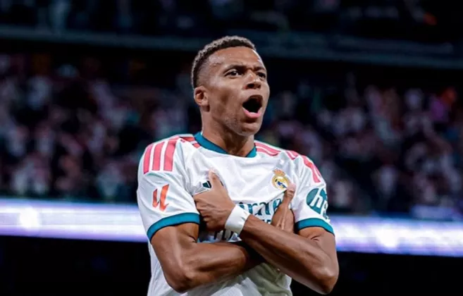 Kylian Mbappe Minta Maaf Usai Kehilangan Sponsor Raksasa asal China