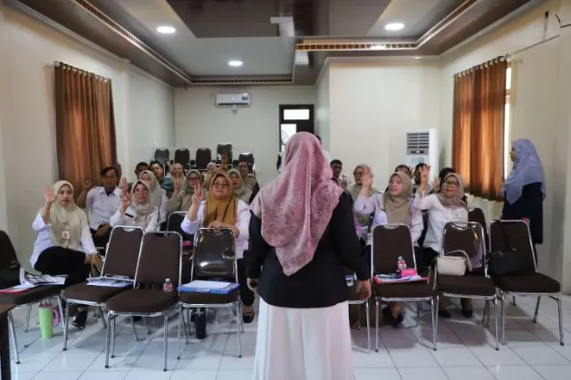 Dinsos Kota Tangerang Latih Petugas Bahasa Isyarat untuk Layani Penyandang Tuli