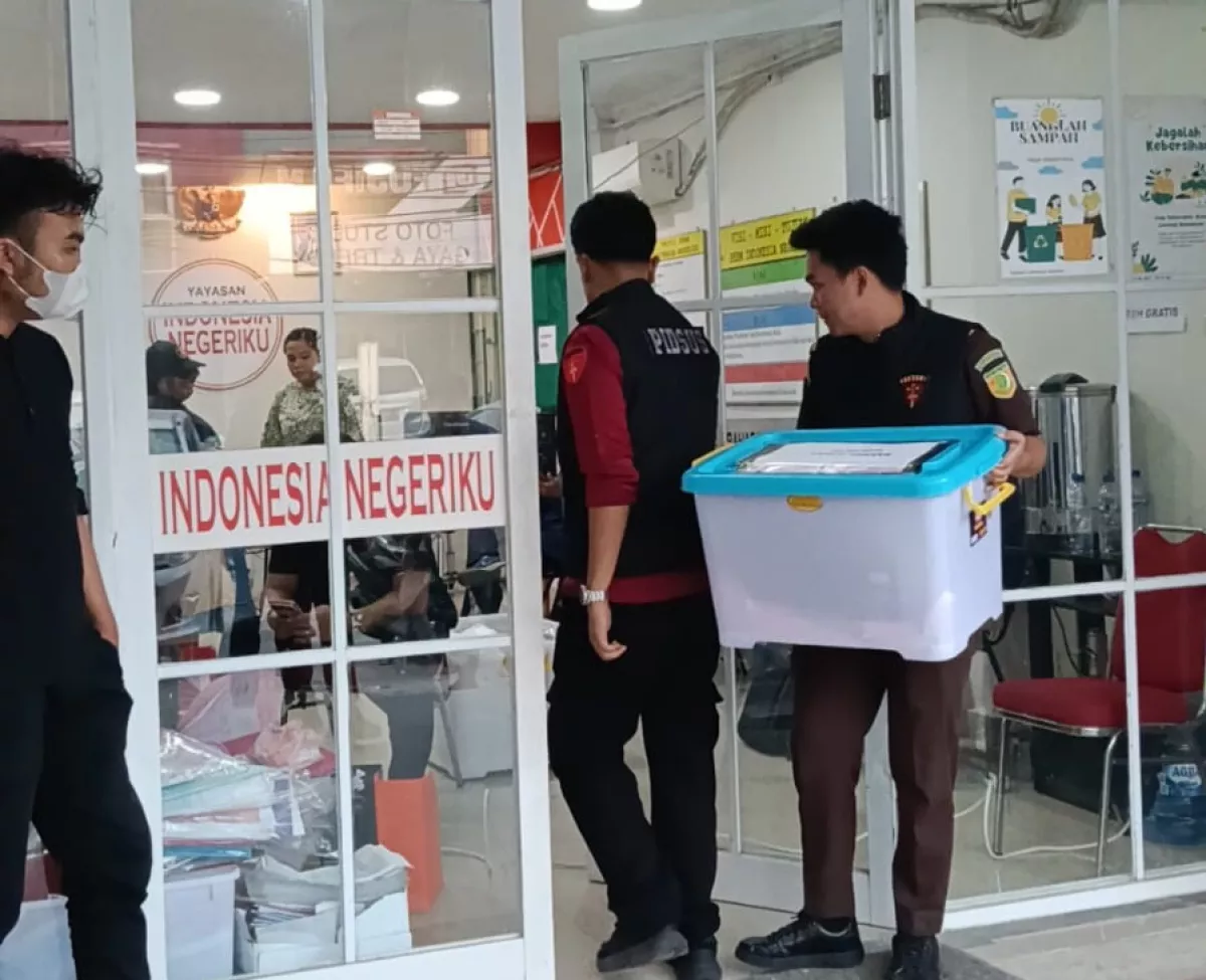 Dugaan Penyelewengan Anggaran BOP, Kantor PKBM dan Yayasan di Kosambi Digeledah Kejaksaan