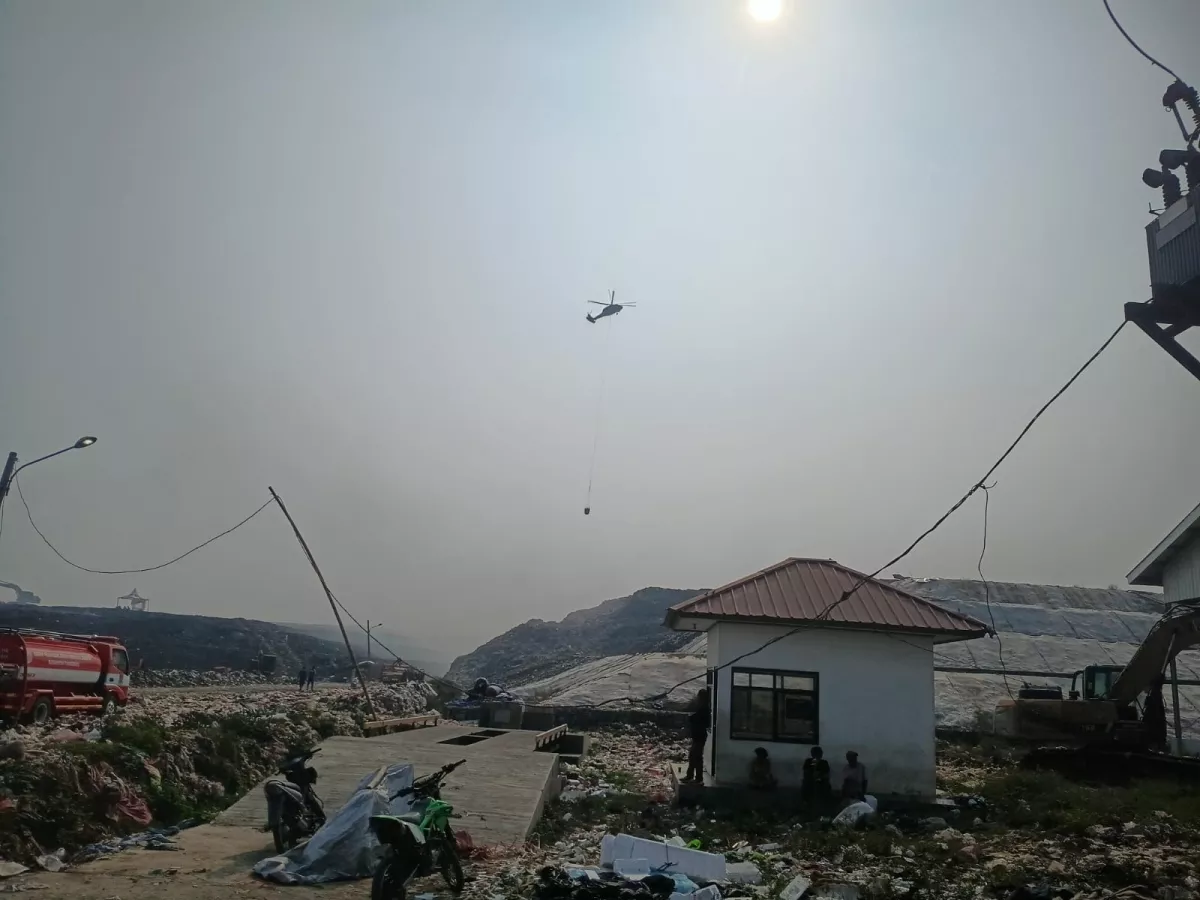 Hari Ke-10 Kebakaran TPA Jatiwaringin, Pemadaman Capai 95 Persen