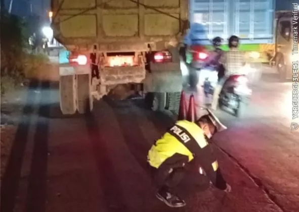 Polisi Selidiki Kecelakaan Maut Tronton vs Vario di Balaraja
