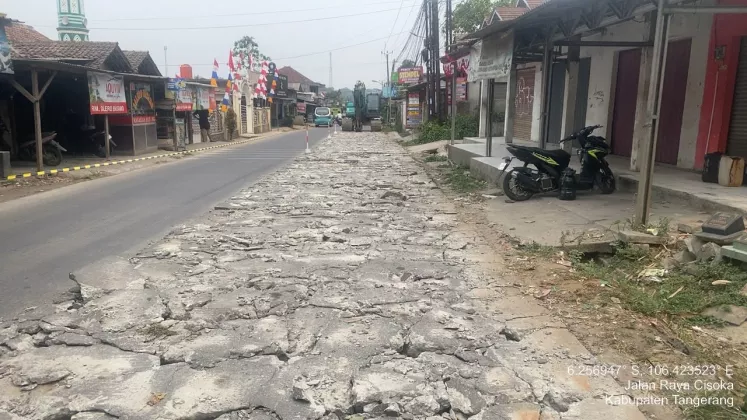 DBMSDA Kabupaten Tangerang Kebut Perbaikan Jalan Cangkudu-Cisoka Sepanjang 1,38 KM