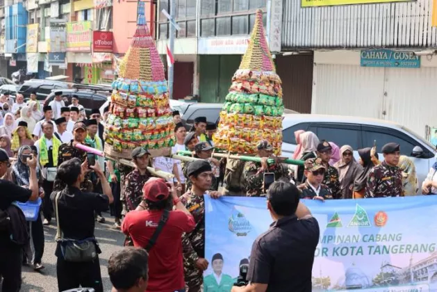 Arak-arakan Gunungan dan Perahu Warnai Penutupan Festival Maulid Nusantara di Kota Tangerang