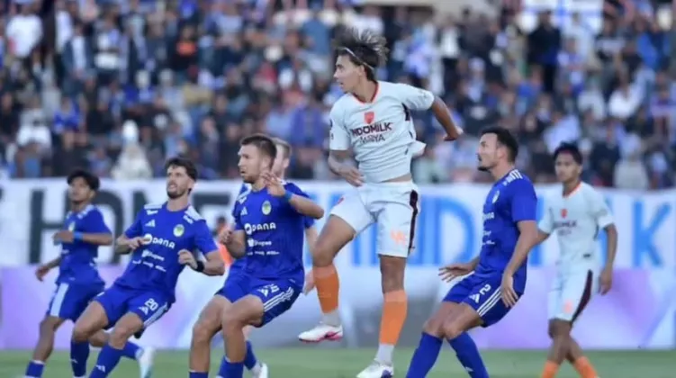 Baru 4 Kali Latihan Langsung Moncer, Carlos Pena Puji Debut Dion Markx