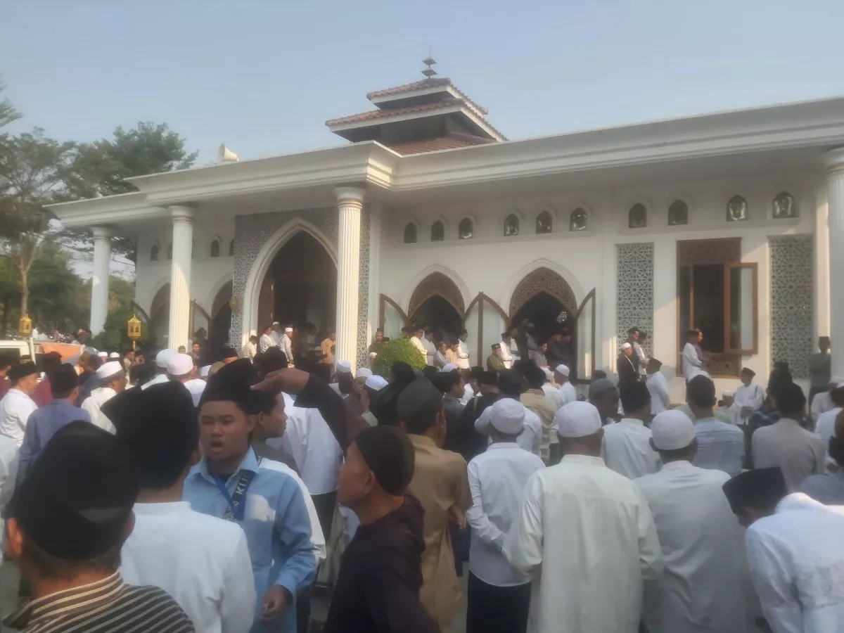 Ribuan Pelayat Padati Rumah Duka KH Ahmad Fudoli di Tangerang