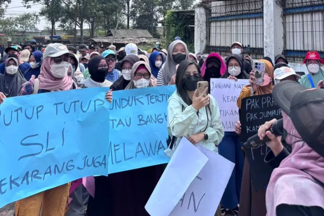 Ratusan Warga Kembali Geruduk PT SLI Balaraja 