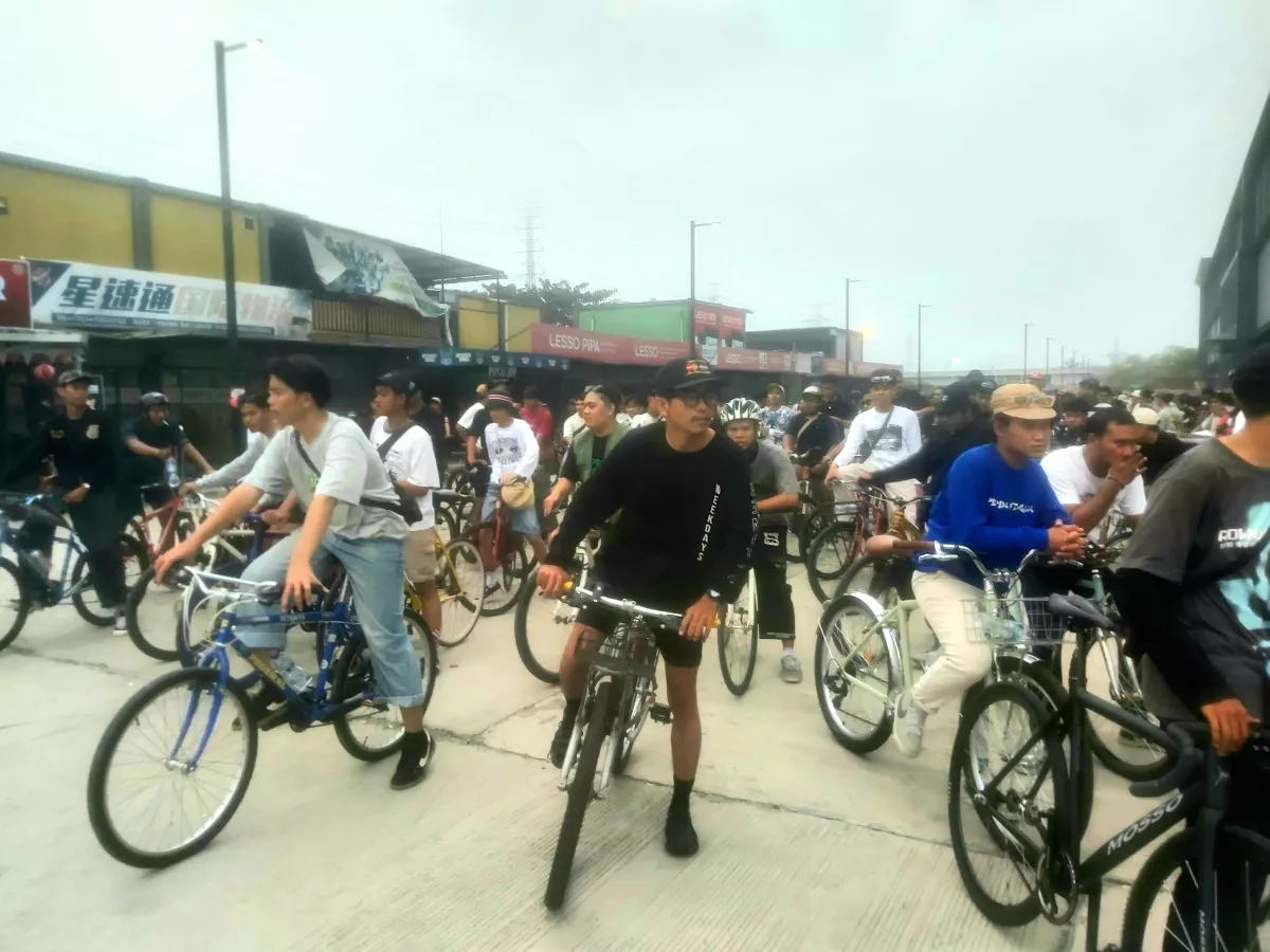 Ratusan Pesepeda Lintas Generasi Meriahkan "Spirit Cycling" di Samanea Cikupa