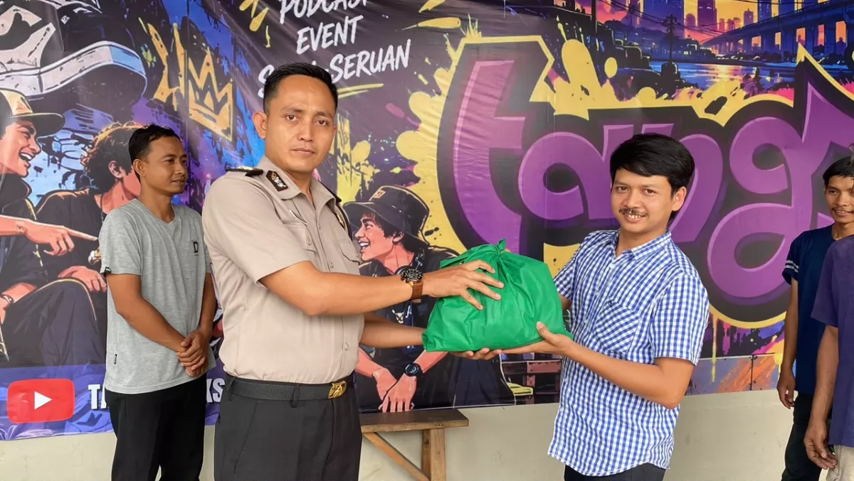 Hari Jadi ke-75 Humas Polresta Tangerang Gelar Baksos, Kasi Humas Terbaik: Polri Komitmen Dekat dengan Masyarakat
