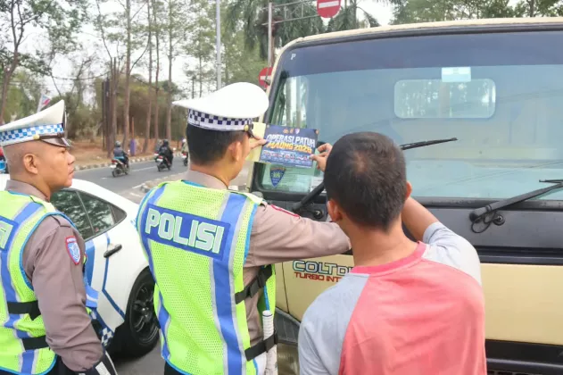 Hari Kedua Operasi Patuh Maung 2026, Polresta Tangerang Gencarkan Edukasi Keselamatan Berkendara
