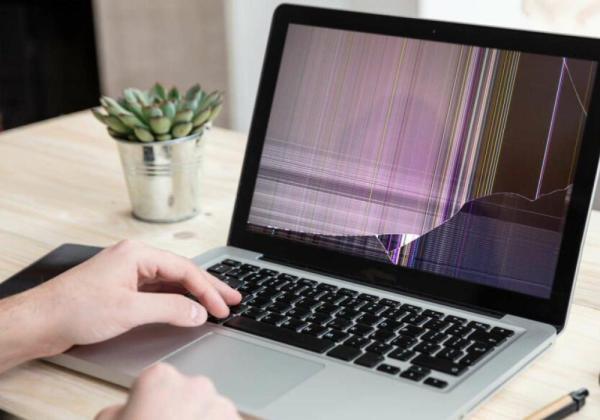Rahasia Merawat Layar Laptop, Bikin Layar Tetap Jernih dan Tahan Lama